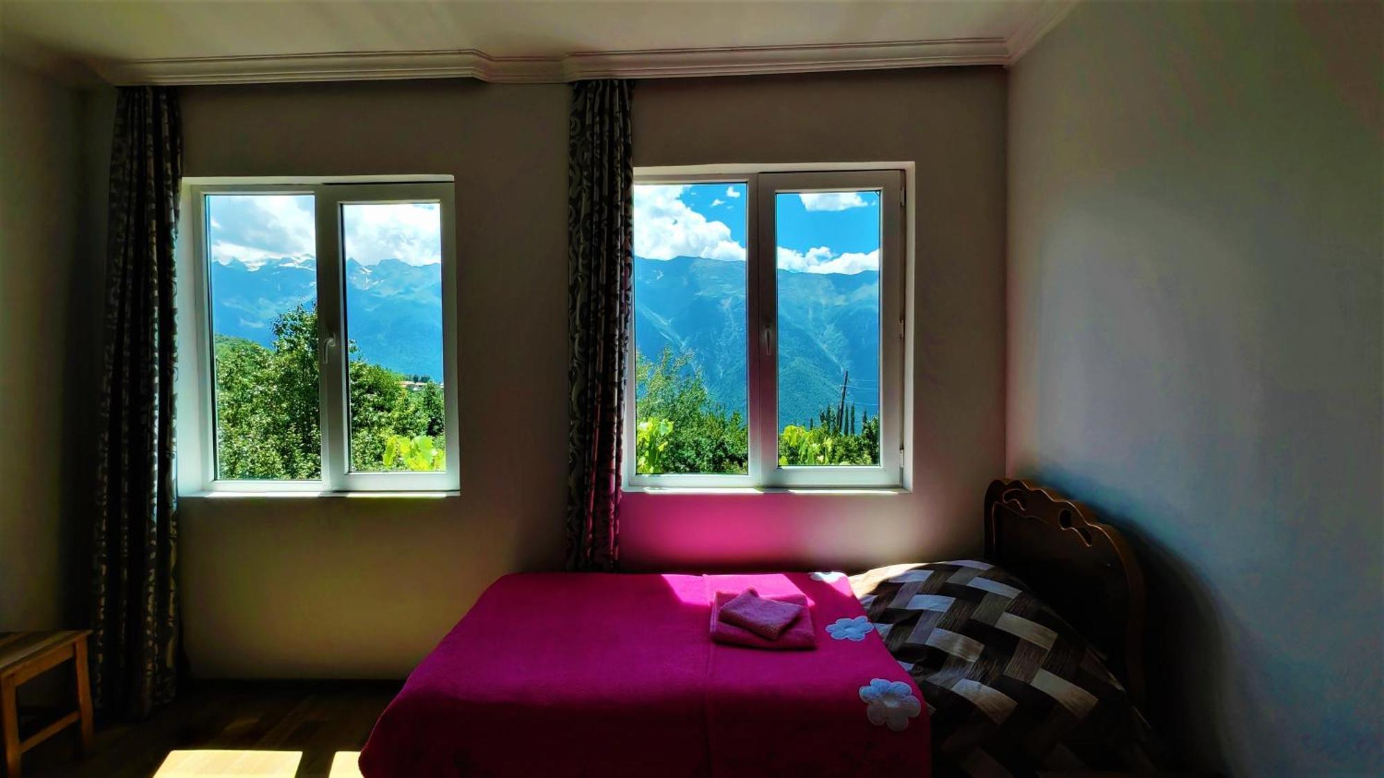Gujejiani Guest House เมสเตีย ภายนอก รูปภาพ