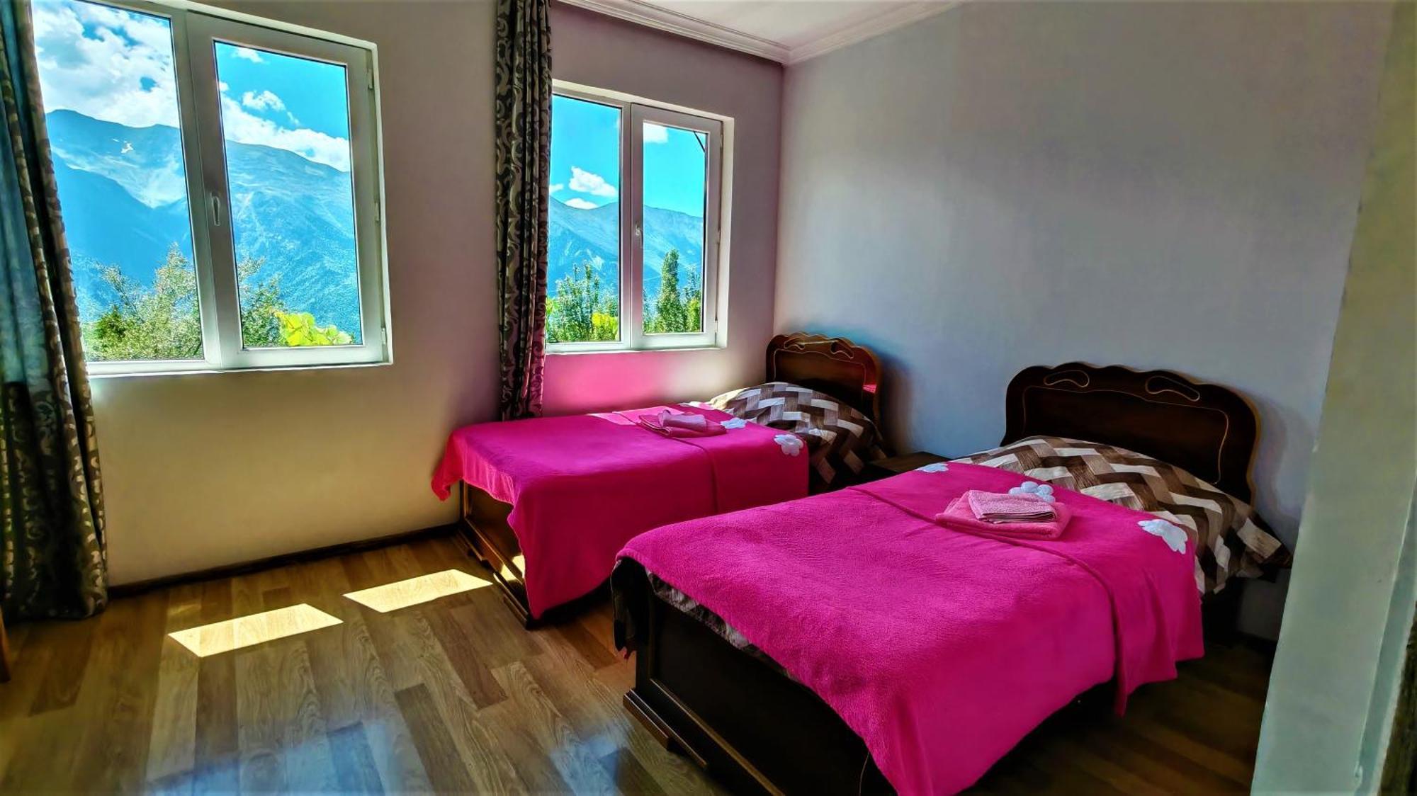 Gujejiani Guest House เมสเตีย ภายนอก รูปภาพ